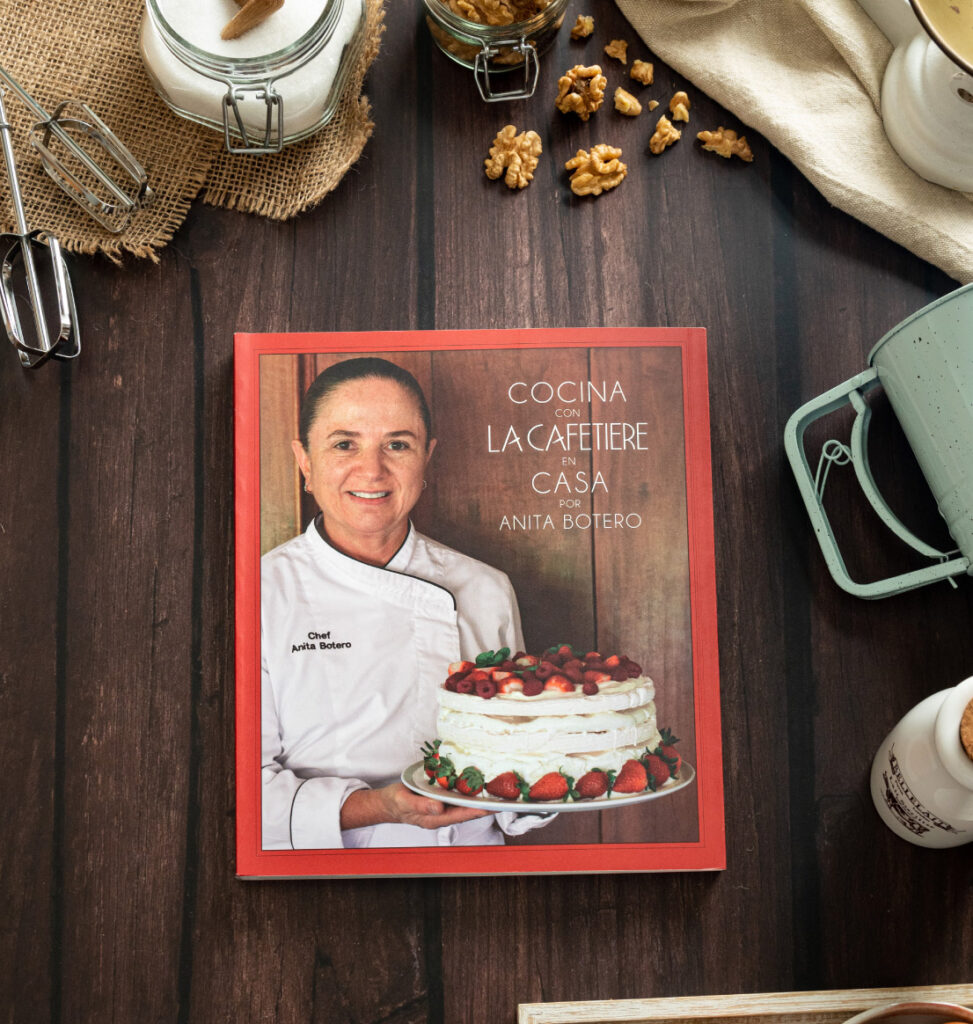 Cocina con la Cafetiere en casa por Anita Botero | Libro Impreso